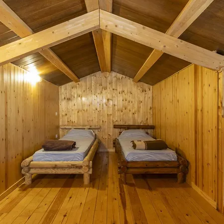Alos Holiday park *